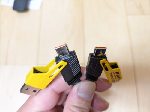 4-in-1ケーブル